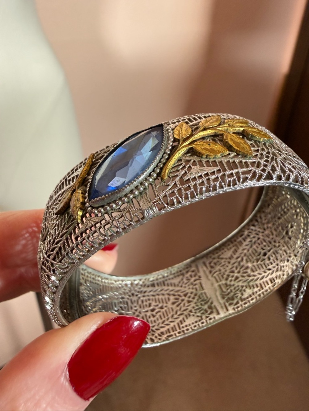 Antique 1920’s Art deco Silver Filagree Pale blue Marquee Glass Wide Bracelet - Picture 15 of 17
